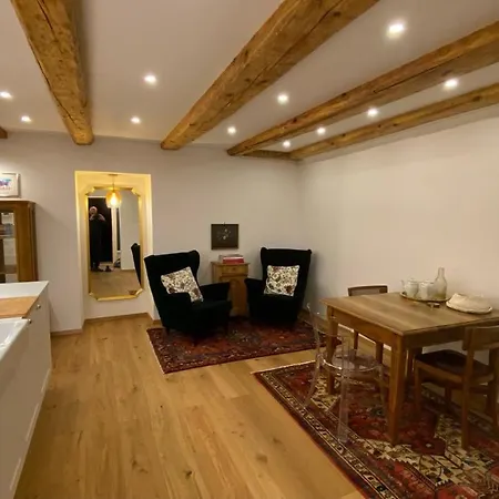 Апартаменты Historical In The Heart Of 2
